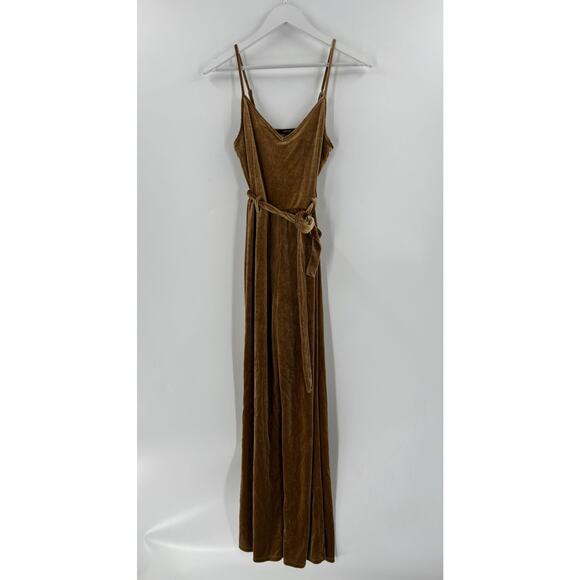 Forever 21 Velvet Jumpsuit Womens Large Gold Velvet Belted Spaghetti Straps - Picture 1 of 15
